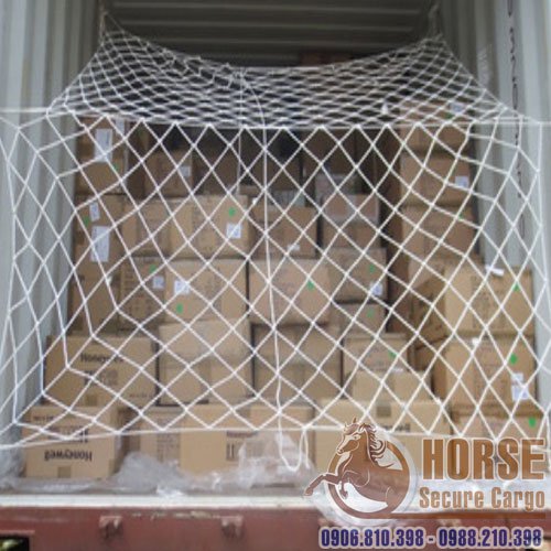 Lưới chắn thùng hàng trên xe container